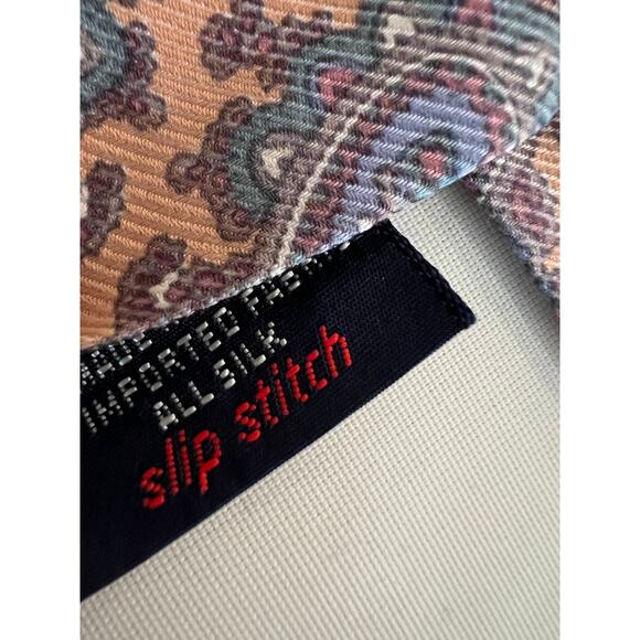 Courchevel 100% Imported Silk Men's Neck Tie Peach & Blue Paisley JL - Picture 5 of 8